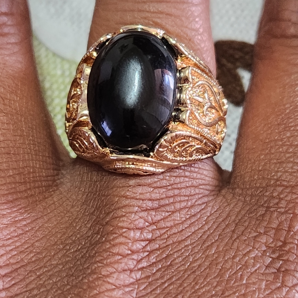 Size eleven fantasy ring